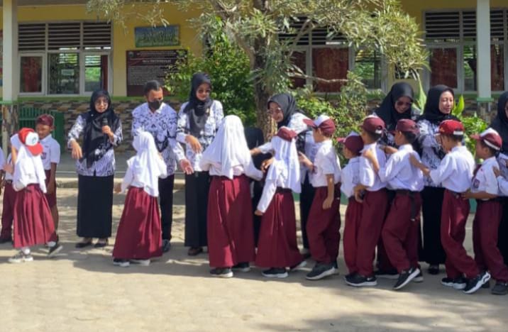 SDN 4 Sukadamai kecamatan Natar Gelar Upacara Memperingati Hari Guru Nasional 