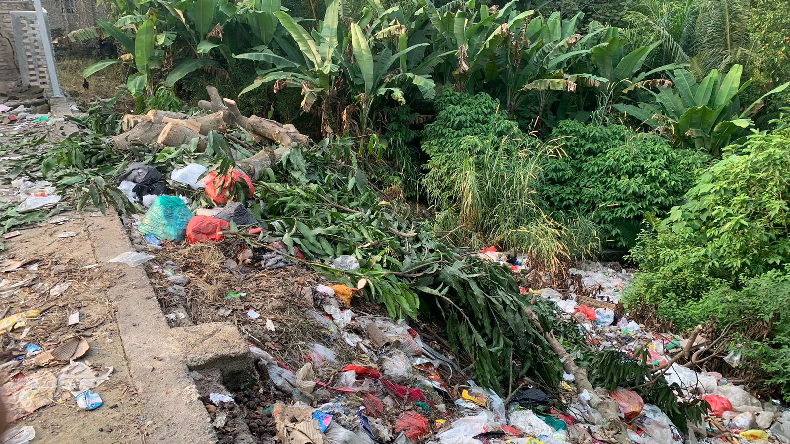 Miris, Peserta Lomba Desa Tak Becus Kelola Sampah Pasar