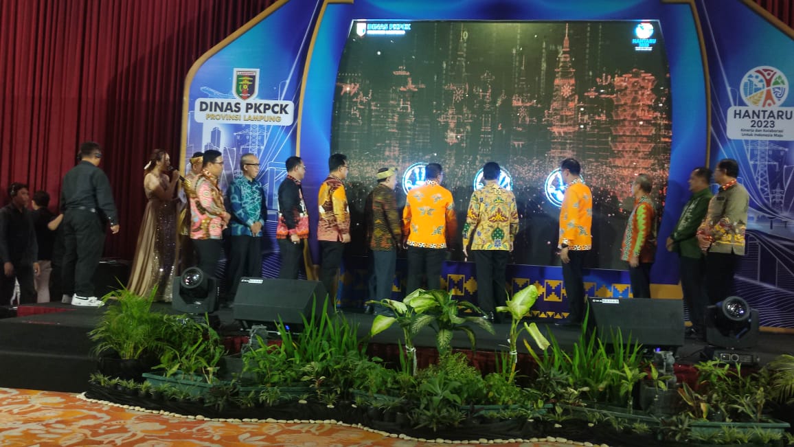 Malam Anugerah Hari Tata Ruang, Lamsel Raih  Juara Kategori Pembinaan Ruang