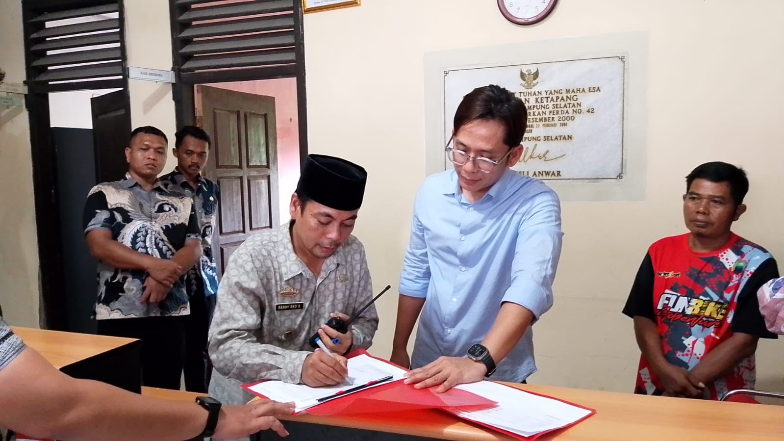 Bupati Egi Sidak Kantor Camat Ketapang