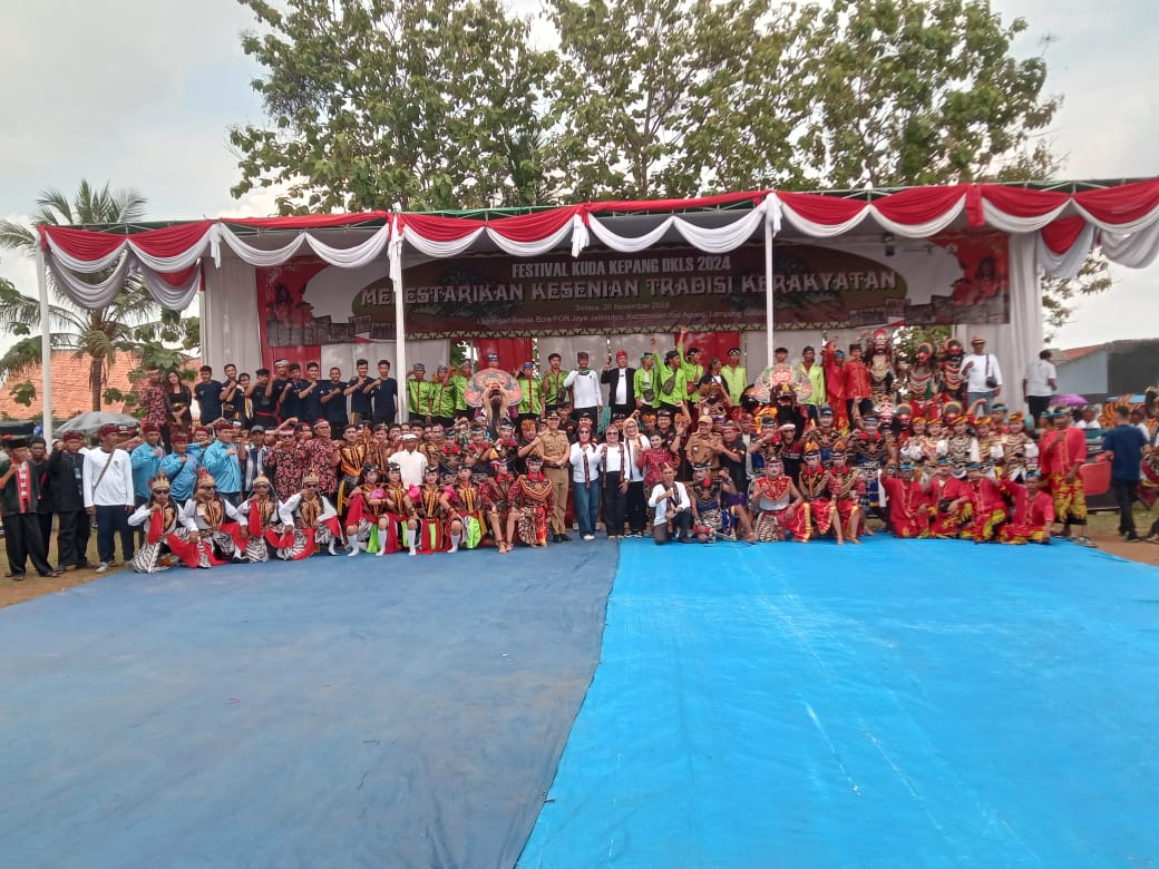 20 Grup Kesenian Rakyat Unjuk Kebolehan di Ajang Festival Kuda Kepang