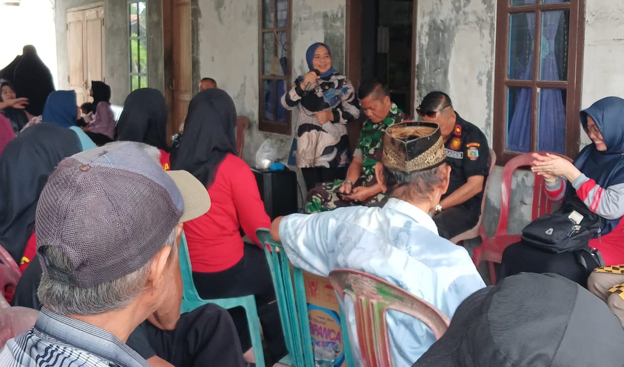 Puskesmas Branti Bersama Pemerintah Kecamatan Natar Bergerak Berantas Sarang Nyamuk di Desa