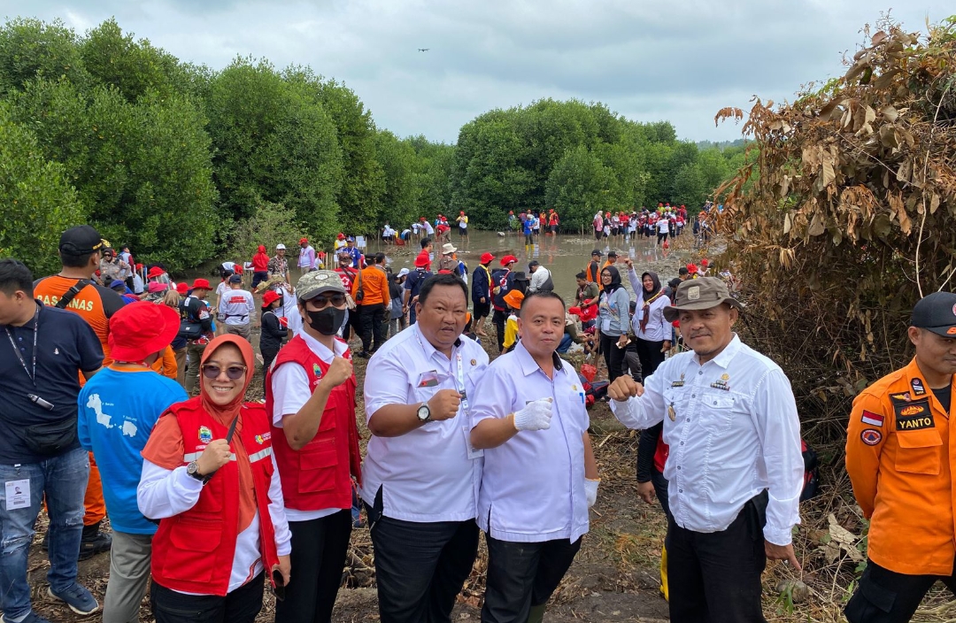 DLH Apresiasi Kegiatan Tanam Mangrove Peserta Jumbara