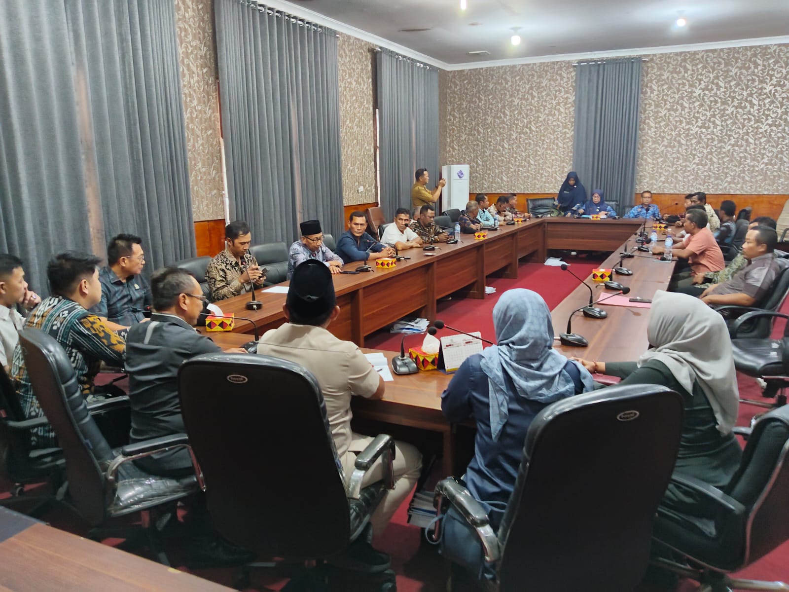 Gelisah! Petani Adukan Perubahan Kebijakan Penyerapan Jagung ke Anggota DPRD Lampung Selatan