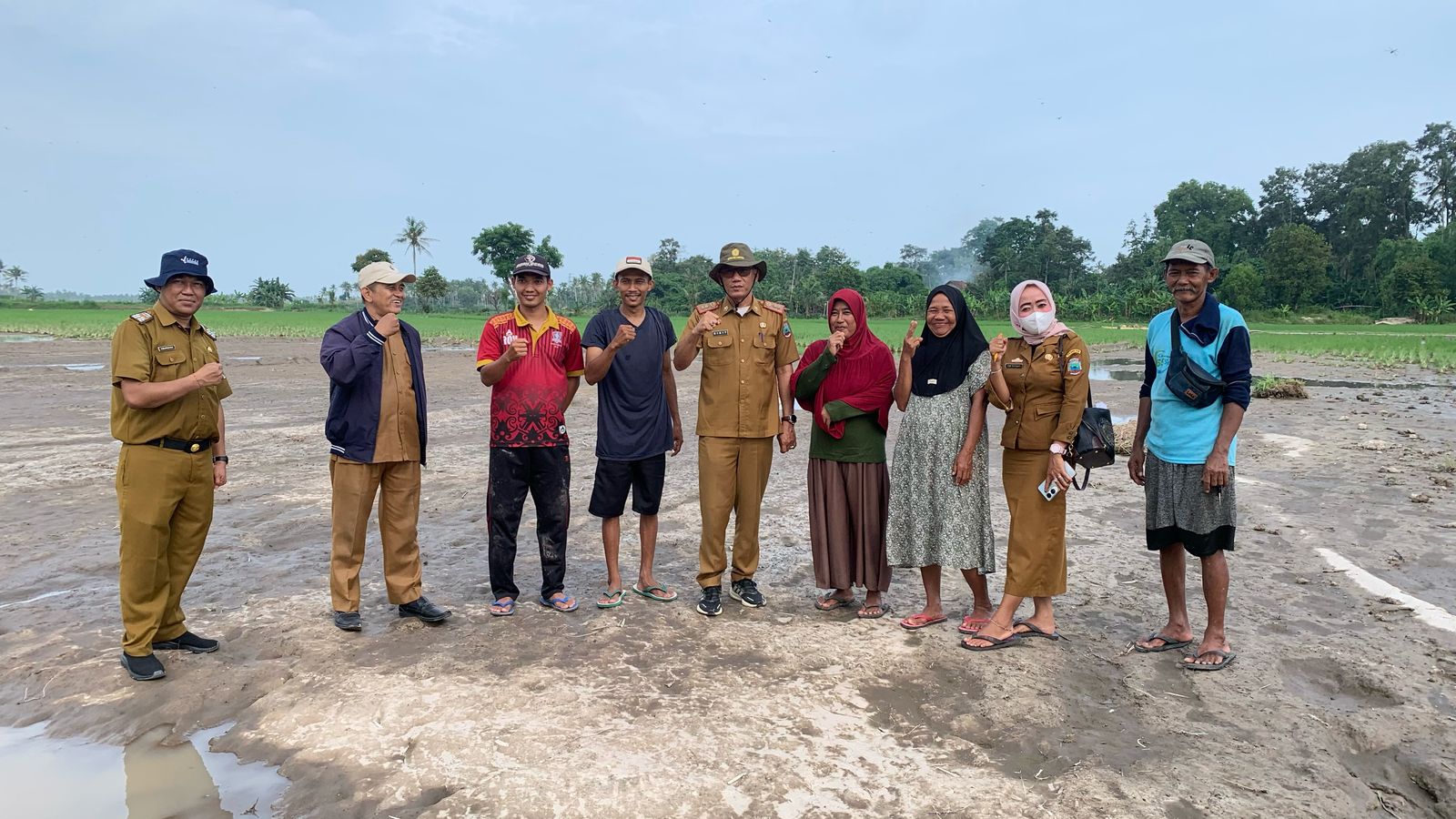 Kadis Pertanian Pantau Tanggul Jebol, PUPR Sigap Terjunkan Alat Berat