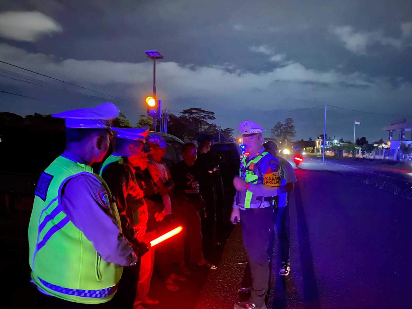 Polres Lampung Selatan Bubarkan Balap Liar di Jalur 2 Patung Perahu Sabah Balau