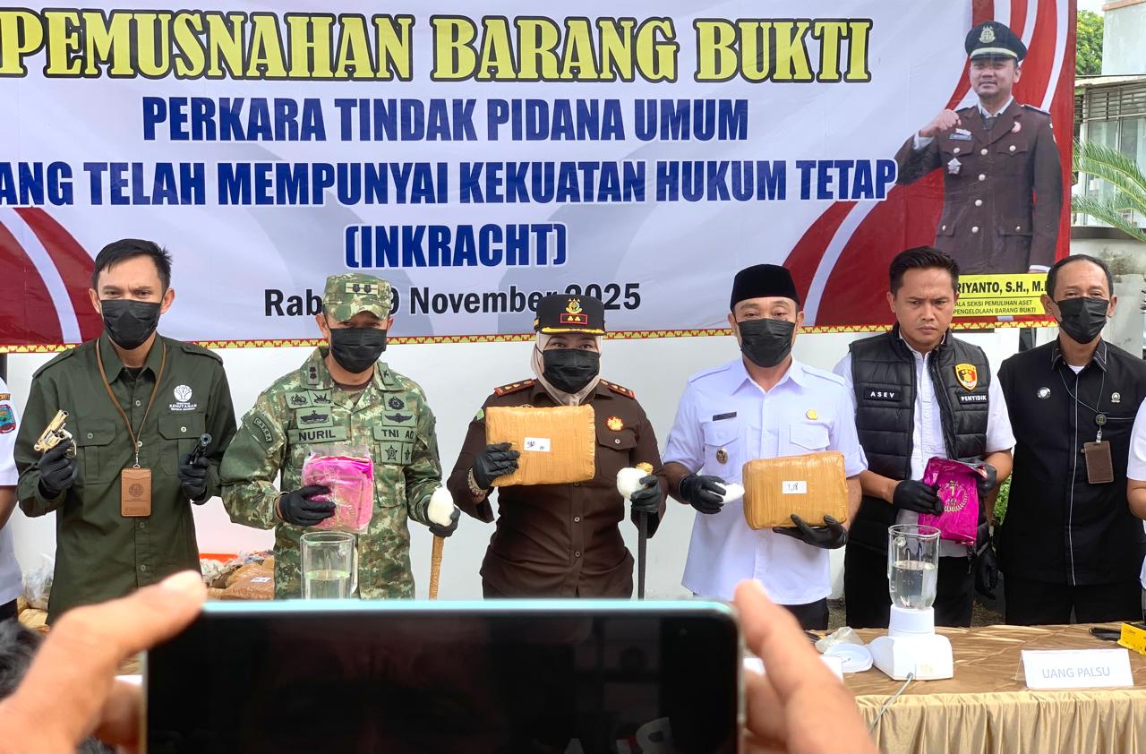 Barang Bukti Senilai Puluhan Miliar Dimusnahkan