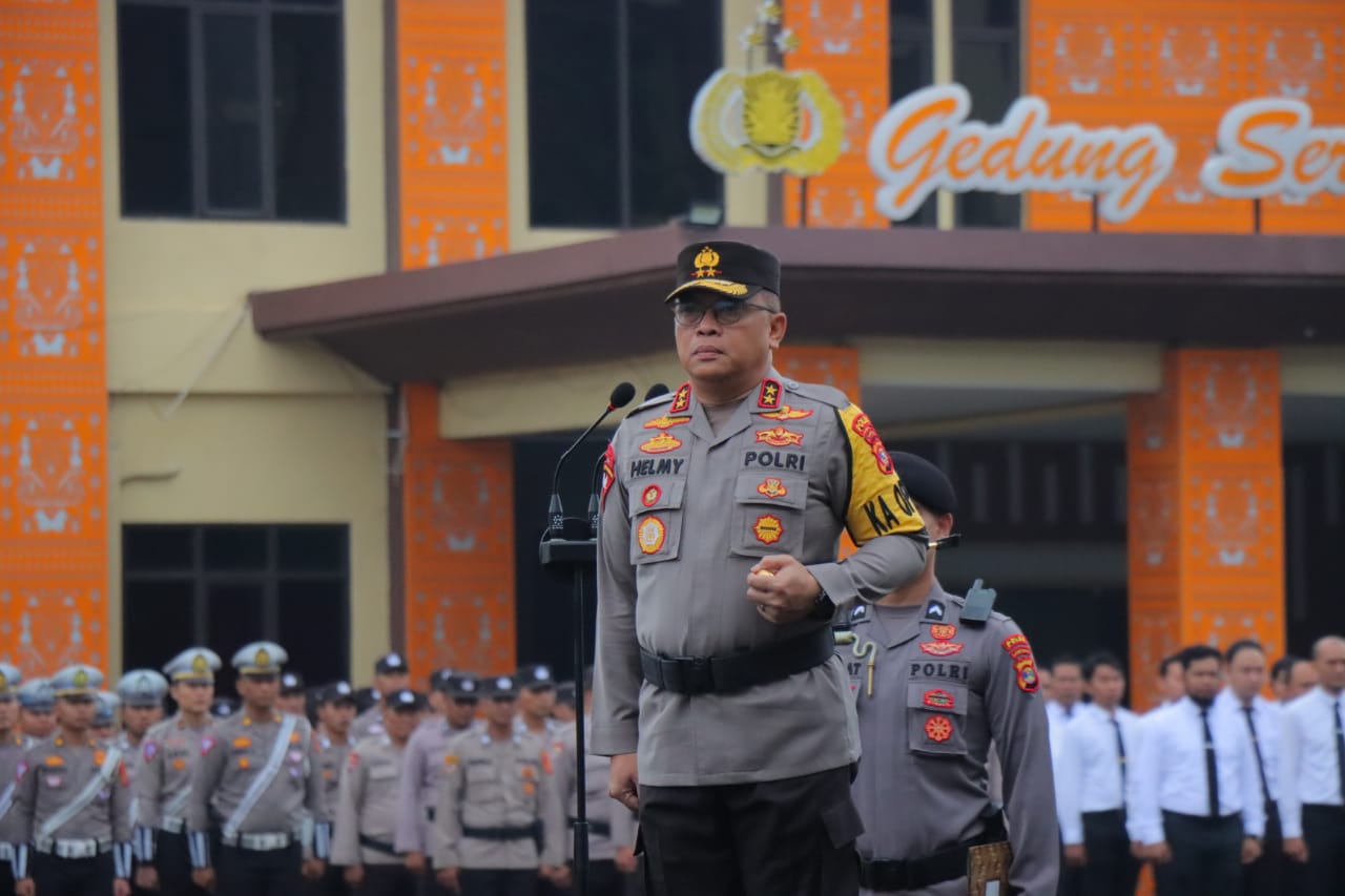 Pimpin Apel Pagi, Kapolda Ucapan Selamat Hari Kartini Untuk Polwan Polda Lampung dan Jajaran