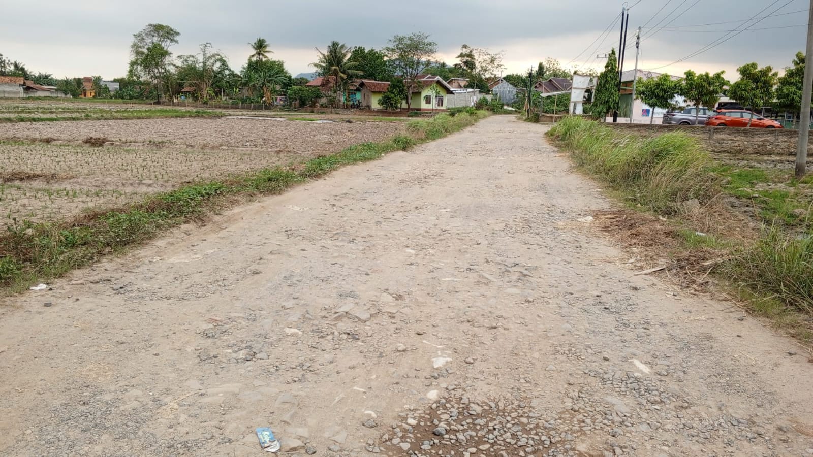 Pak Bupati Nanang Infrastruktur Jalan Rusak Semua, Warga : Kejati Punya Intelejen Semoga Dicek ke Lapangan 