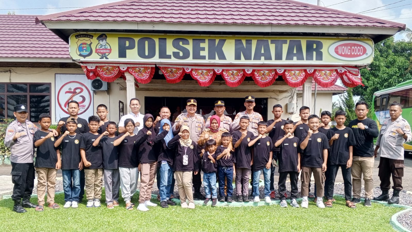 Kapolsek dan Camat Lepas 19 Atlet Taekwondo Sumja Polsek Natar Ikuti Kejuaraan Bali Turnamen Internasional 