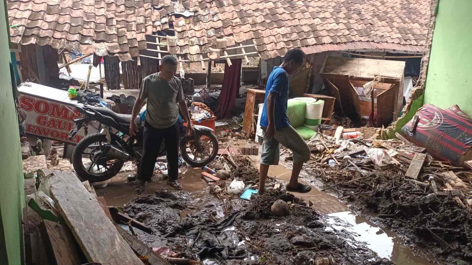 Banjir Bandang Landa Sejumlah Pekon di Talang Padang