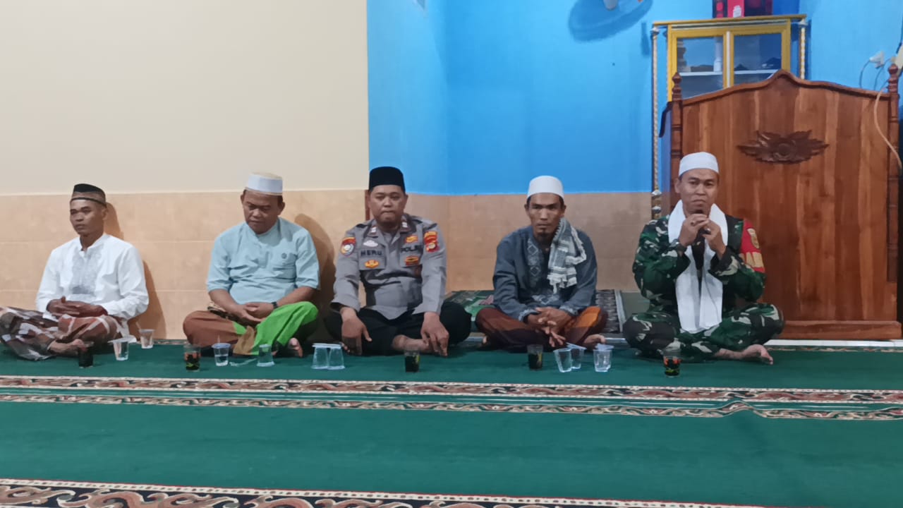 Bhabinkamtibmas dan Babinsa di Lampung Selatan ini Keliling Desa Ajak Masyarakat Makmurkan Masjid