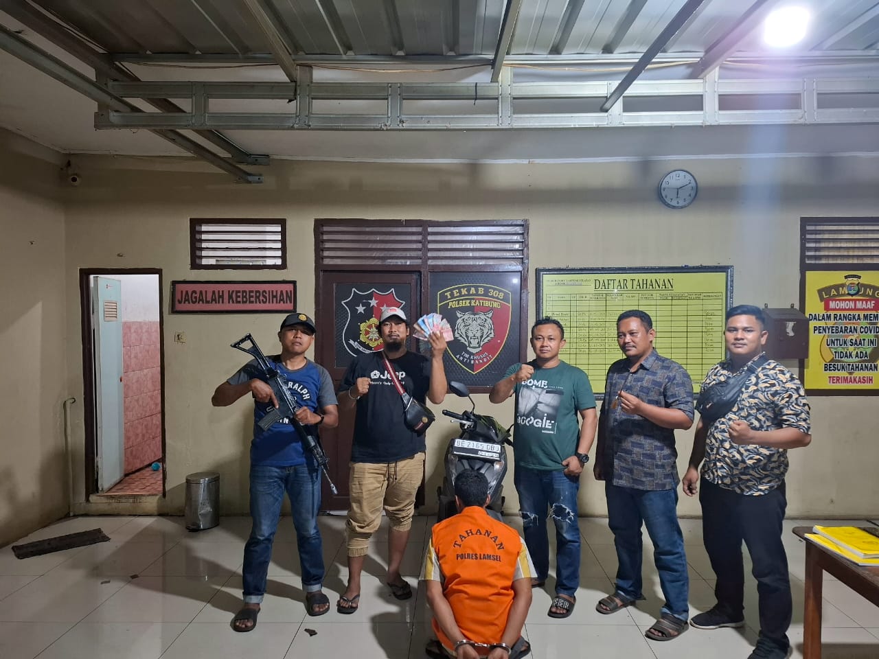 Polsek Katibung Polres Lampung Selatan Amankan Pelaku Pembobol ATM Mini di Trans Tanjungan