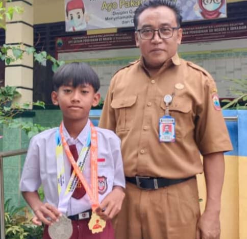 Siswa SD di kecamatan Natar Harumkan Lampung Selatan Ditingkatkan Provinsi dalam Perlombaan Renang