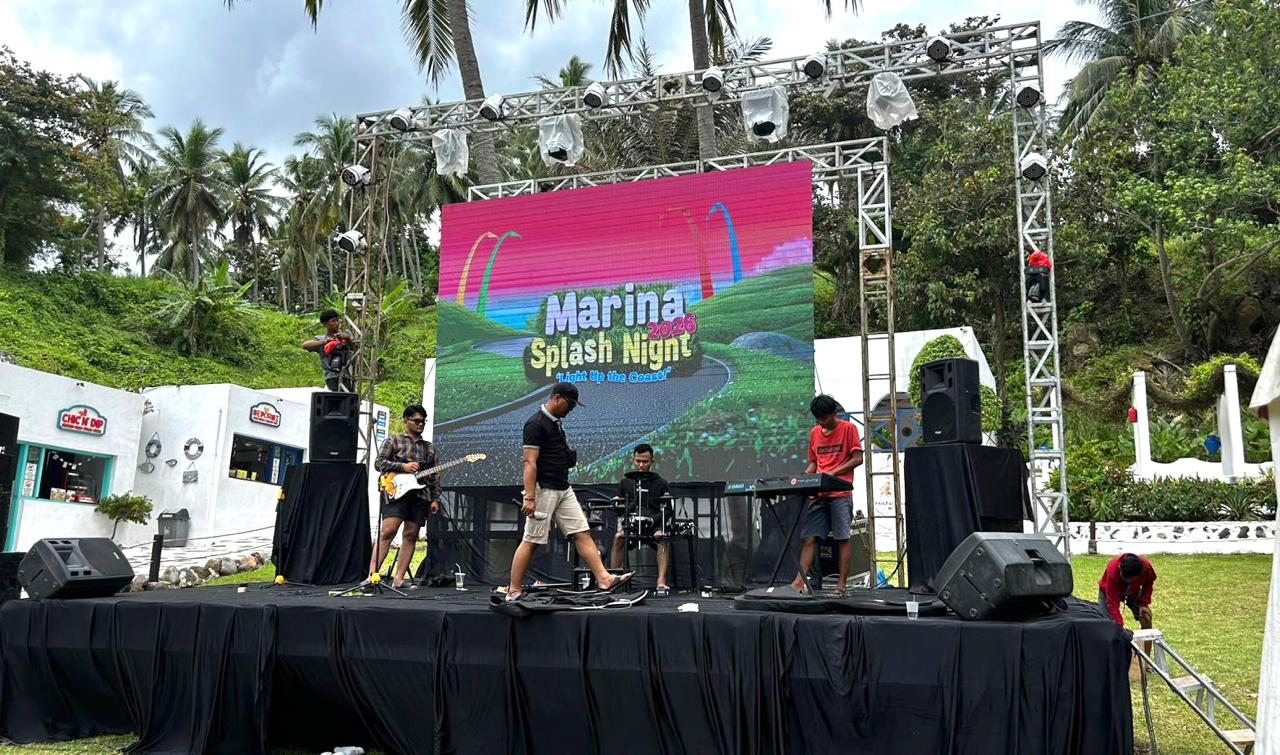 Karpet Merah Untuk Senaya Beach