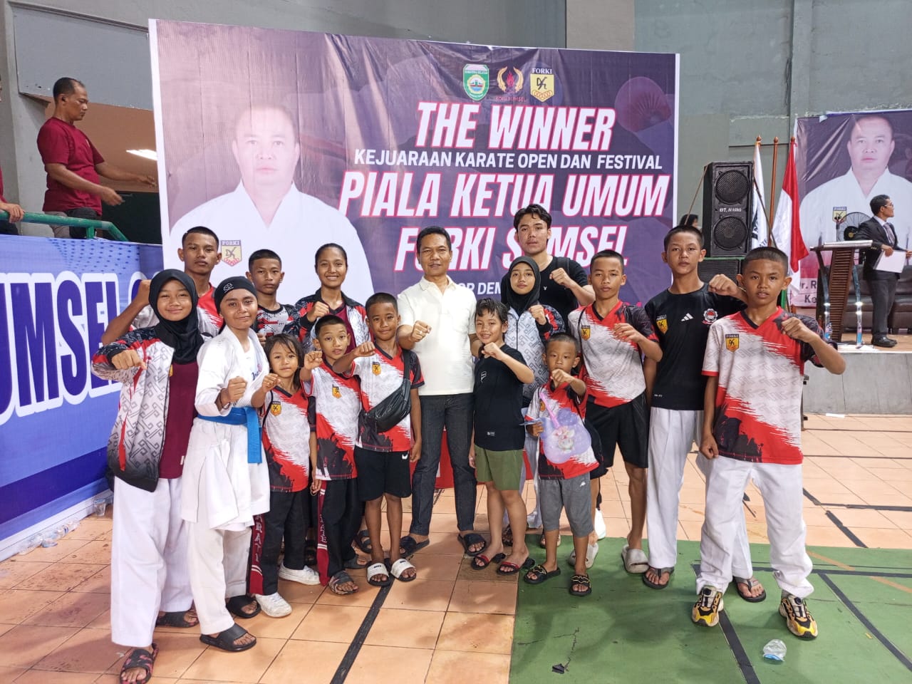 Mantap Jiwa! Karaketa Lampung Selatan Borong Medali di Kejuaraan Karate Piala Ketum Forki Sumsel