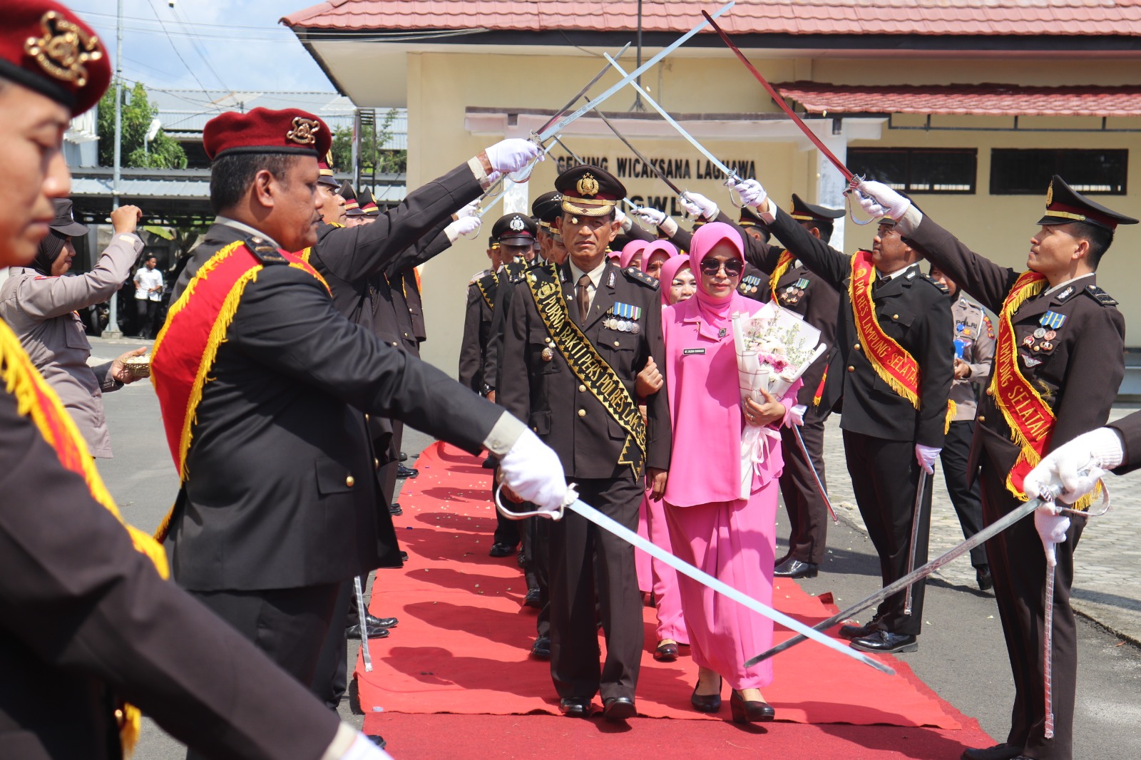 Tujuh Personil Polres Lampung Selatan Dilepas Purna Bakti 