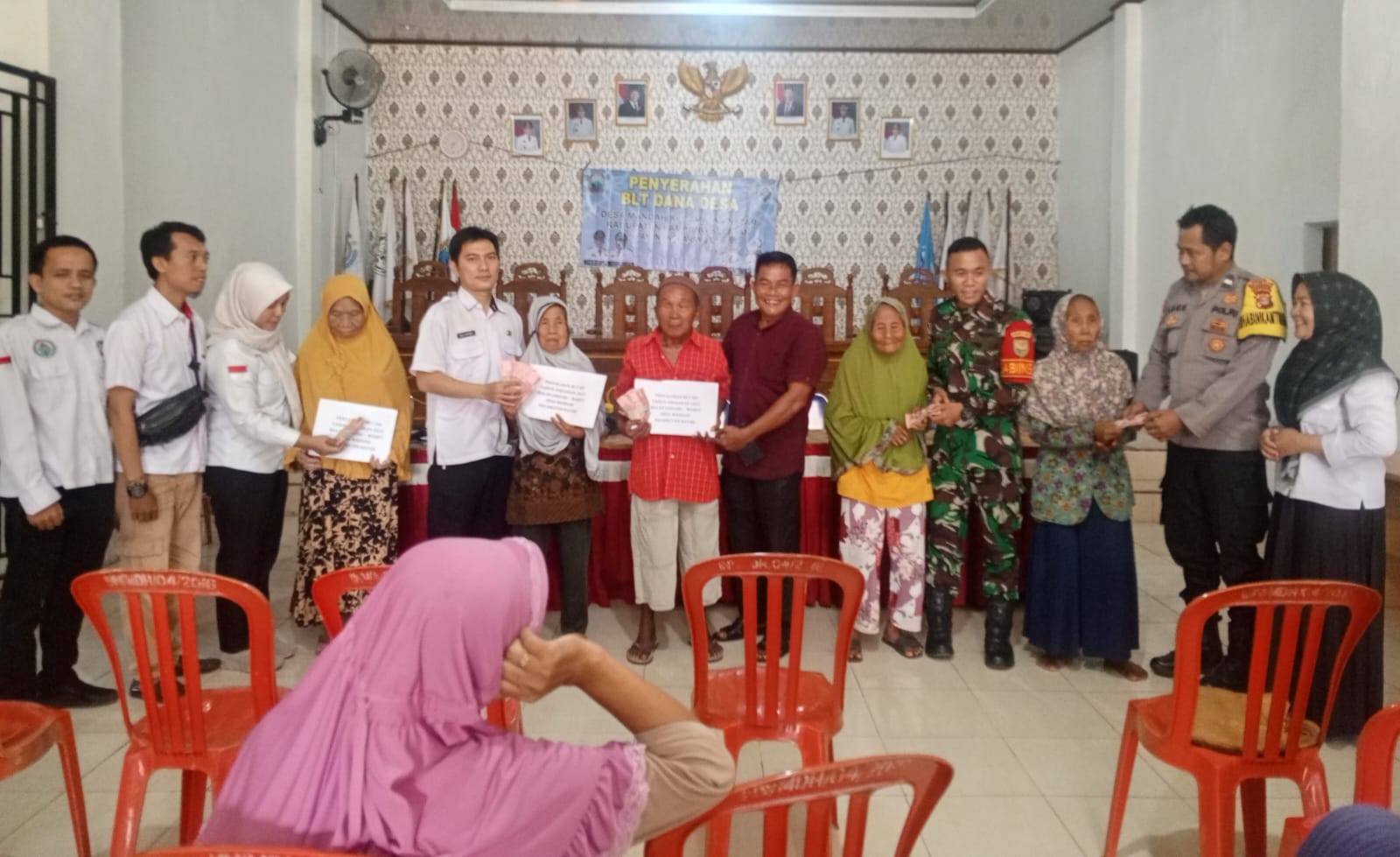 Desa Mandah Kecamatan Natar Salurkan Bantuan Langsung Tunai Dana Desa Tahap Pertama Tahun 2025