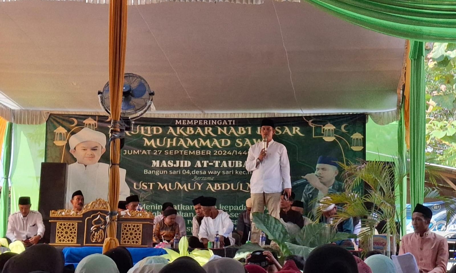 Rayakan Maulid Nabi, Desa Waisari Hadirkan Ustad Mumuy