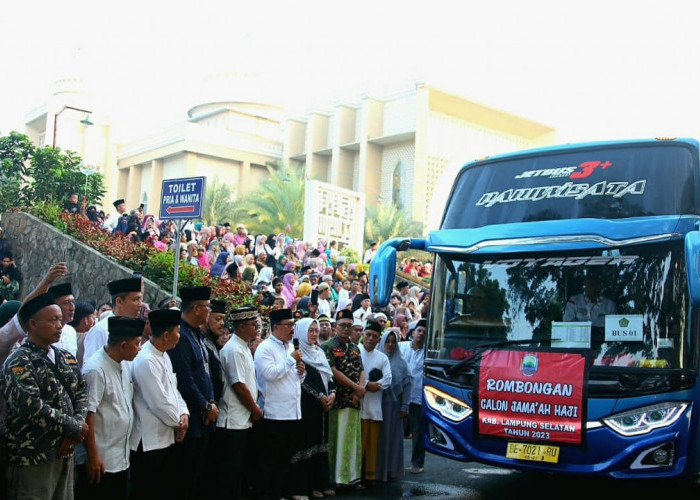 427 CJH Lamsel Berangkat ke Tanah Suci