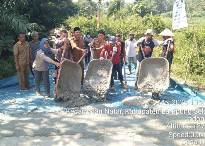 Desa Natar Bangun Jalan Sepanjang 336 Meter Penghubung Antar Dusun 