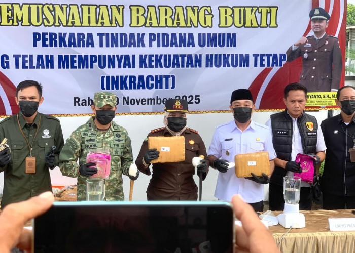 Barang Bukti Senilai Puluhan Miliar Dimusnahkan