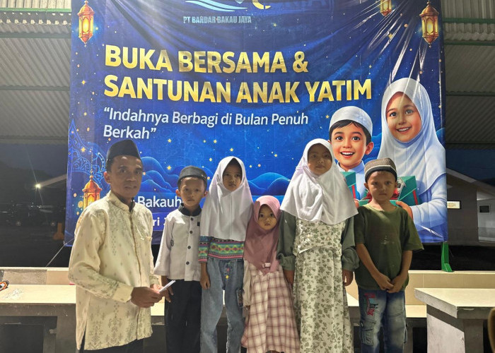 Pelabuhan BBJ dan Pelabuhan SMA Bukber Sekaligus Beri Santunan Anak Yatim
