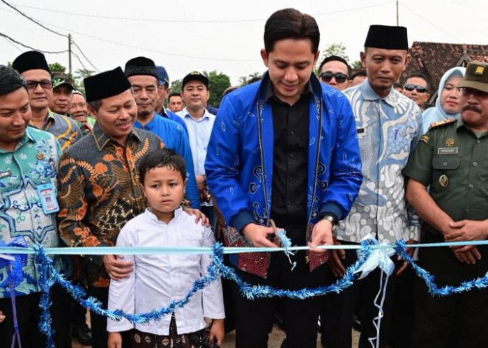 Resmikan Ruas Jalan Kotabaru-Sinar Rejeki, Komitmen Bupati Egi Wujudkan Pemerataan Pembangunan
