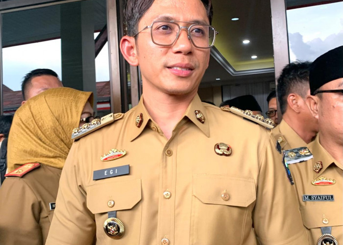 Penyegaran, Bupati Egi Ganti Kadiskes dan Camat Candipuro