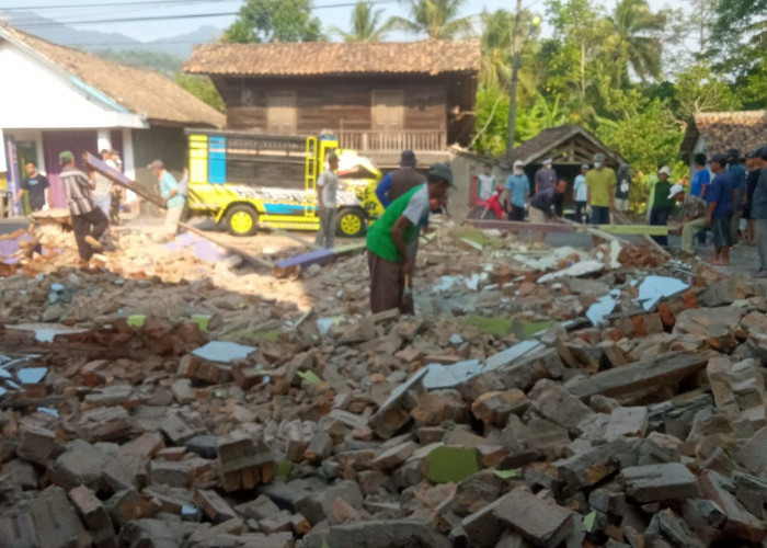 Kades Gayam Wakafkan Tanah Untuk Lahan Parkir Masjid Al-Jamiah