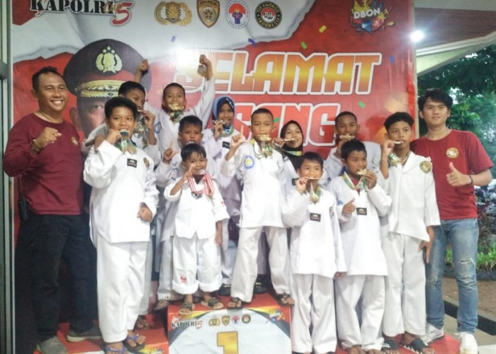 6 Atlet Taekwondo Club Sumja Polsek Natar Polres Lampung Selatan Sabet Mendali Emas Piala Kapolri CUP Ke-5