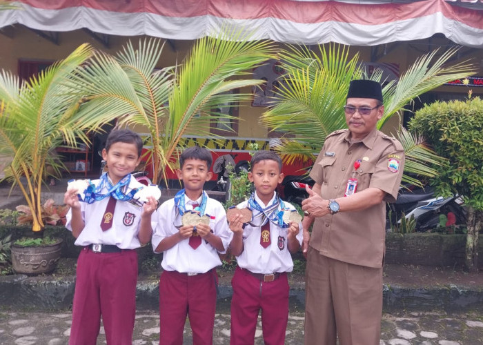 Empat Siswa SDN 2 Branti Raya Harumkan Lampung Selatan Di kejuaraan Renang Piala Gubernur Lampung 