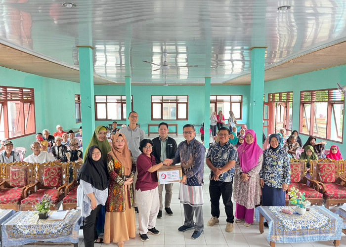 Circle of Charity Berbagi Kasih di Panti Sosial Tresna Werdha Natar 