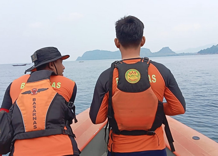 Penumpang KMP Reina Lompat ke Laut di Pulau Rimau Kalianda, Tim Gabungan Lakukan Pencarian