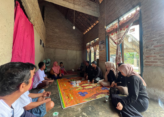 Relawan Kawan Muda HERO Sambangi Rumah Rohimah Penderita Tumor dan Kanker