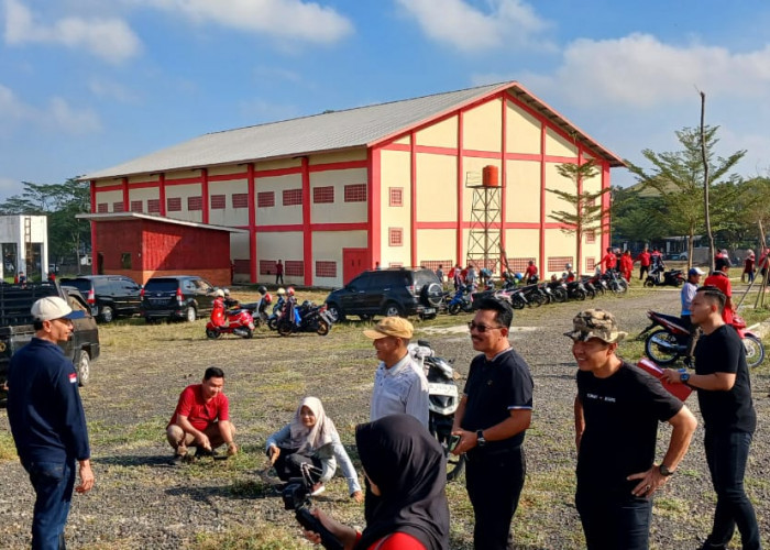 Gotong-royong jadi Rutinitas Pegawai 