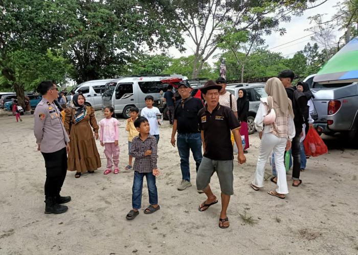 Polres Lampung Selatan Himbauan Keamanan di Pesisir Pantai Saat Cuaca Ekstrem