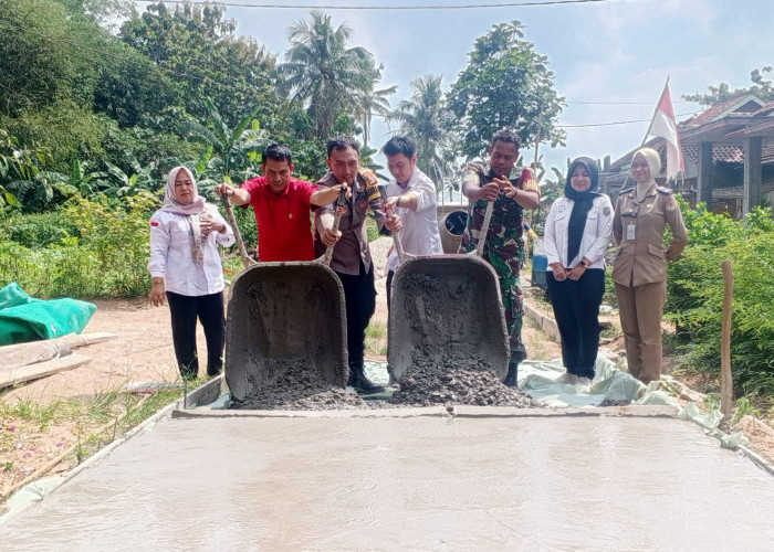 Tahap Pertama Pencairan DD 2025 Desa Way Sari Bangun Jalan Beton Sepanjang 135 Meter