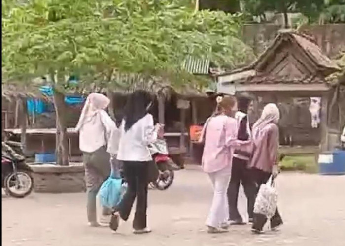 Di Tengah Jam Kerja, Lima Pegawai BKD Malah Ngeluyur ke Tempat Wisata