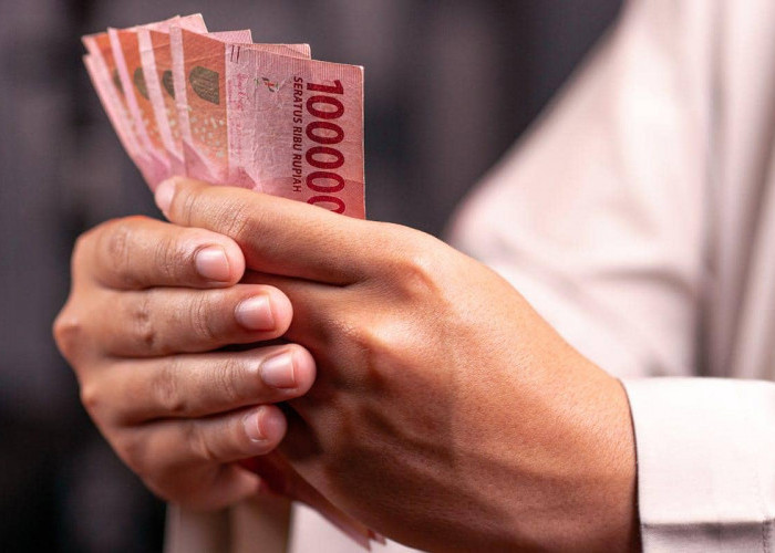 Riuh Dahulu, Baru Gajian Kemudian