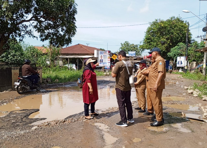 Jalan Rusak di Lamsel Kembali Viral, Akan Kah Kominfo Buat Video Lagi Seolah Tidak Terjadi Apa-apa!