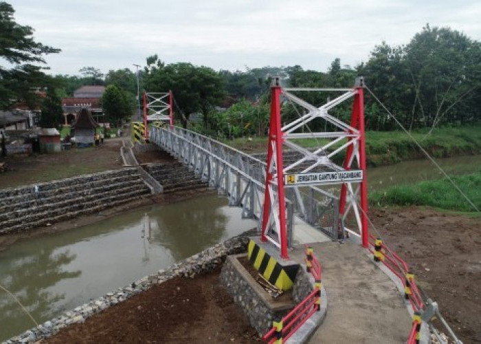 558 Jembatan Gantung Berhasil Dibangun Kementerian PUPR Panjangnya Mencapai 34.932 Meter 