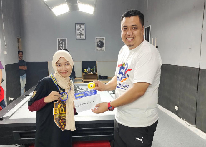 Jeni Jadi Juara di Turnamen Billiard DPD KNPI Lampung Selatan