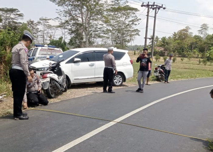 Sepeda Motor Terjun Bebas, Empat Orang Tewas