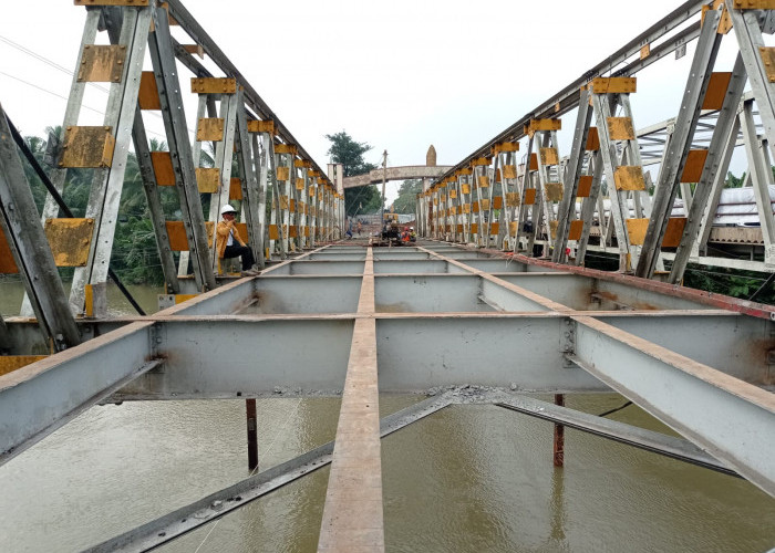 Supaya Cepat Beres, Jembatan Lama Harus Dibor, Dalamnya 20 meter