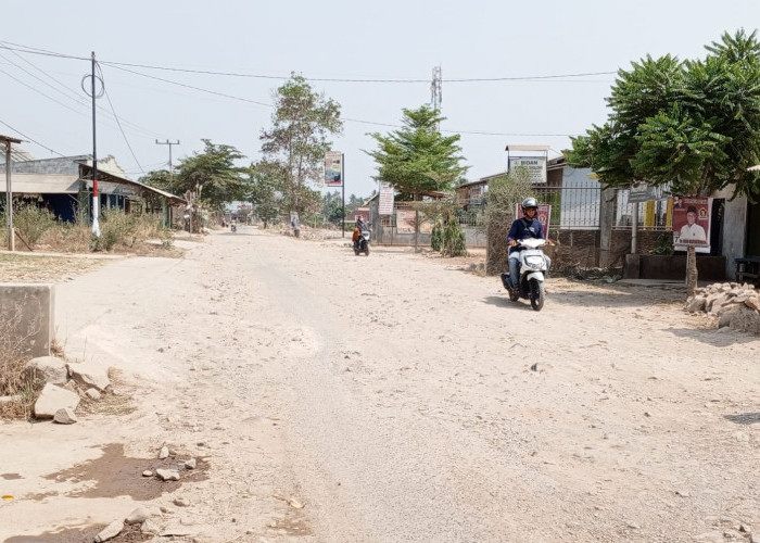 Jalan Poros di Natar Rusak Semua, Warga : Satu yang Bagus Itu Juga Sempit 