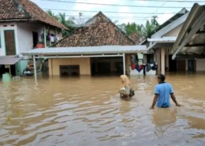 Sungai Ogan Meluap, Banjir Parah Landa Baturaja,  Jalan dan Komunikasi Terputus 
