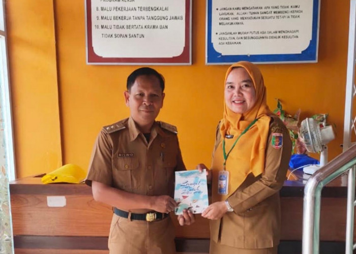 Buku Antologi Langit Putih Abu-Abu: Lahir Dari Ide, Gagasan, Perasaan dan Pengalaman