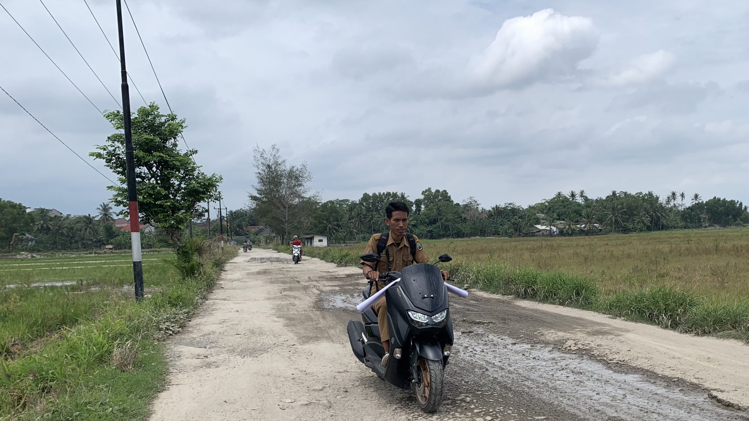 Hore! Perbaikan Jalan Poros di Kecamatan Sragi Dilakukan Tahun Depan