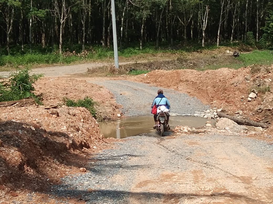 Sungai Way Pisang Jadi Tempat Pembuangan Sampah